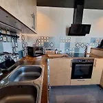Gross, 8 Personen, 5 Zimmer, 2 Baeder Appartamento *