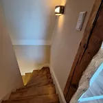 Gross, 8 Personen, 5 Zimmer, 2 Baeder