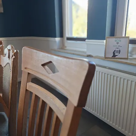 Gross, 8 Personen, 5 Zimmer, 2 Baeder Apartment Oerlinghausen