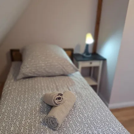 Apartment Gross, 8 Personen, 5 Zimmer, 2 Baeder Oerlinghausen