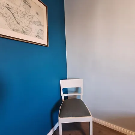 Gross, 8 Personen, 5 Zimmer, 2 Baeder