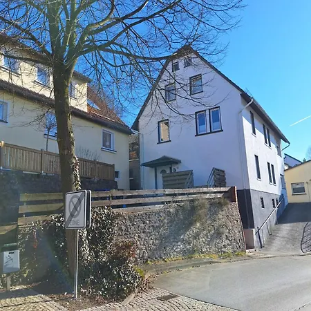Gross, 8 Personen, 5 Zimmer, 2 Baeder * Oerlinghausen