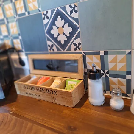 Gross, 8 Personen, 5 Zimmer, 2 Baeder