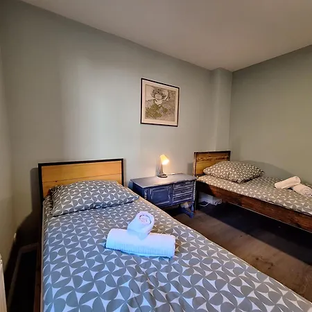 Apartment Gross, 8 Personen, 5 Zimmer, 2 Baeder *