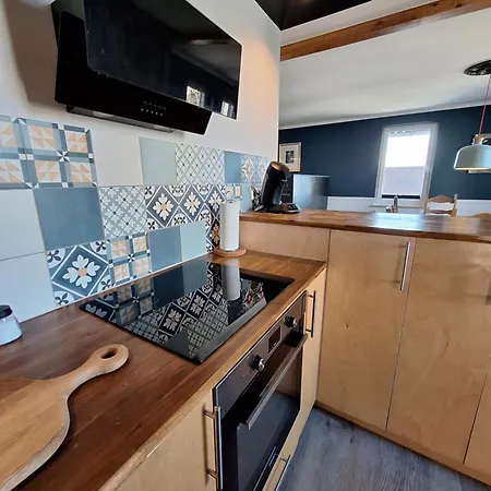 Gross, 8 Personen, 5 Zimmer, 2 Baeder Apartment *