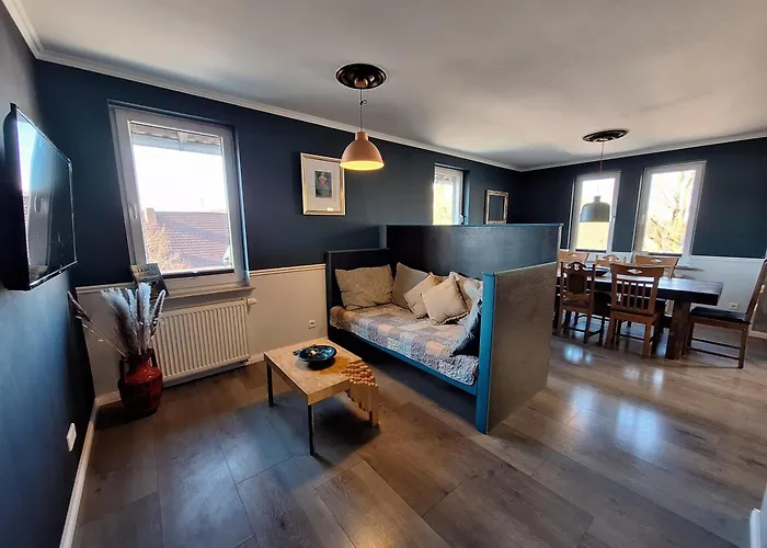 Gross, 8 Personen, 5 Zimmer, 2 Baeder