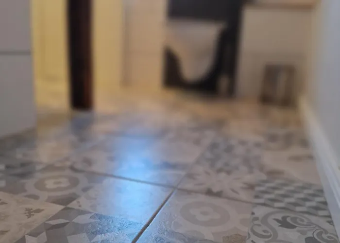 Gross, 8 Personen, 5 Zimmer, 2 Baeder