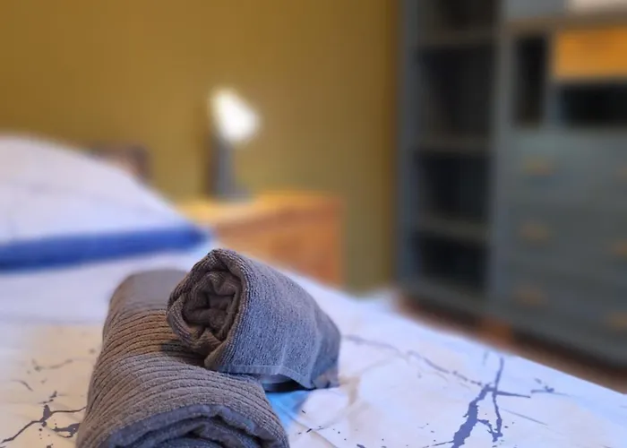 Gross, 8 Personen, 5 Zimmer, 2 Baeder Apartamento