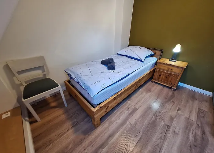 Gross, 8 Personen, 5 Zimmer, 2 Baeder Oerlinghausen