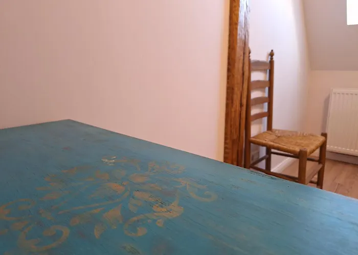 Gross, 8 Personen, 5 Zimmer, 2 Baeder