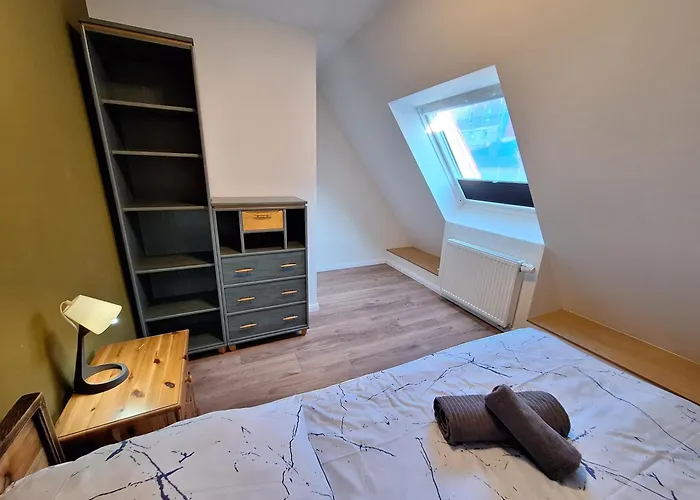 Gross, 8 Personen, 5 Zimmer, 2 Baeder Эрлингхаузен